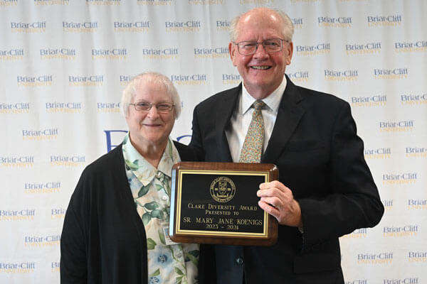 Sister Mary Jane Koenigs Receives Award at BCU